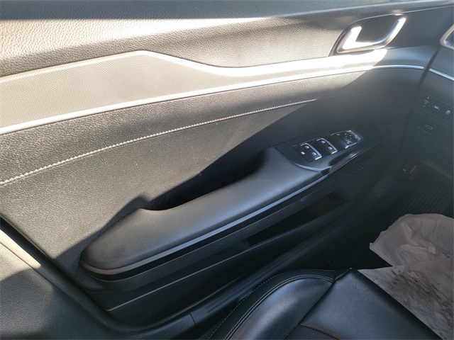 2022 Kia K5 GT-Line photo 28