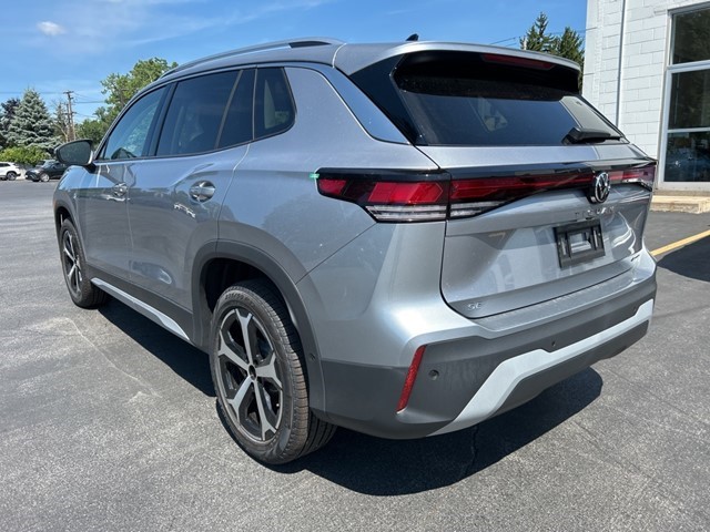 2025 Volkswagen Tiguan SE photo 3