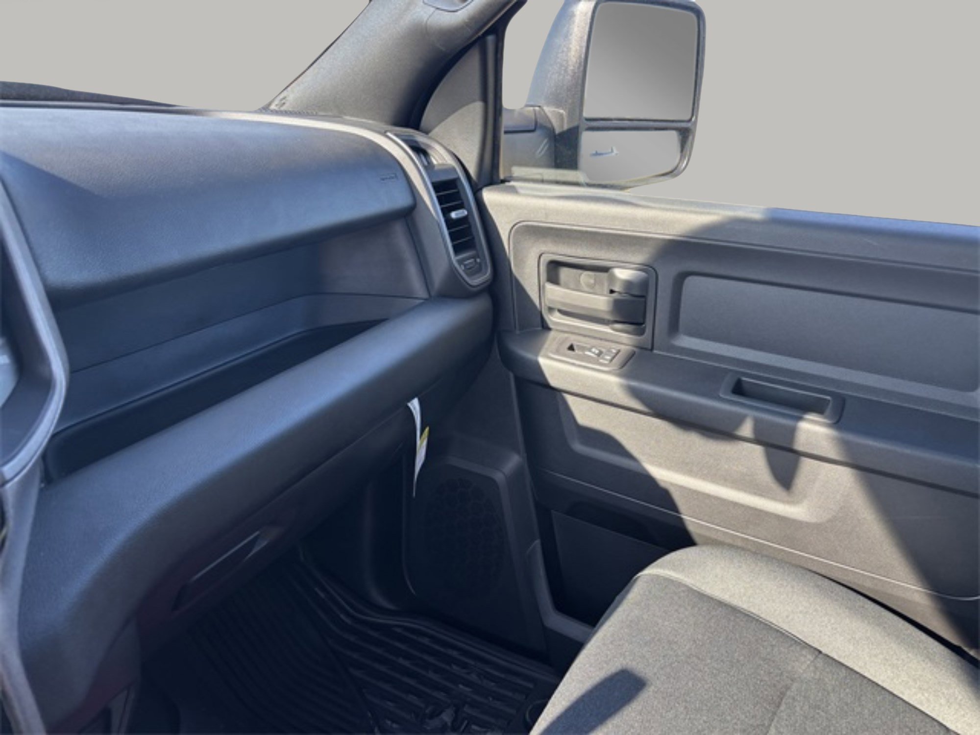 2026 Ram 2500 Tradesman photo 16