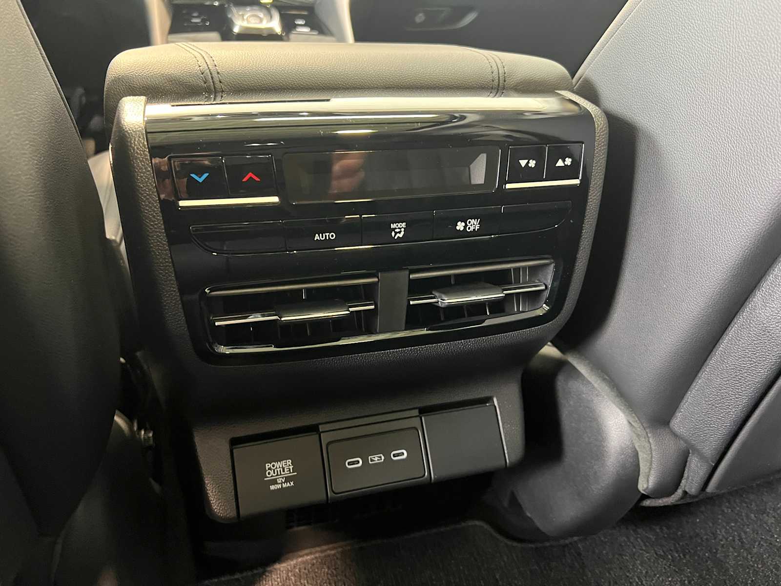 2026 Acura MDX SH-AWD photo 28