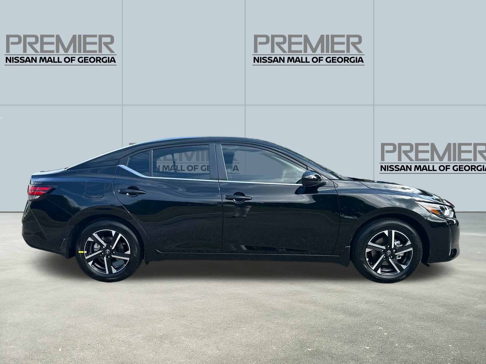 2025 Nissan Sentra SV photo 3