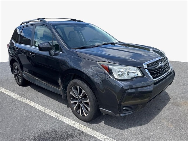 2017 Subaru Forester 2.0XT Premium photo 3