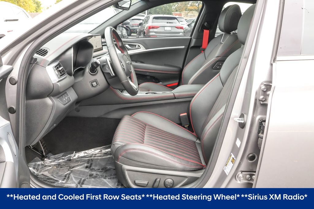 2023 Genesis G70 2.0T photo 3