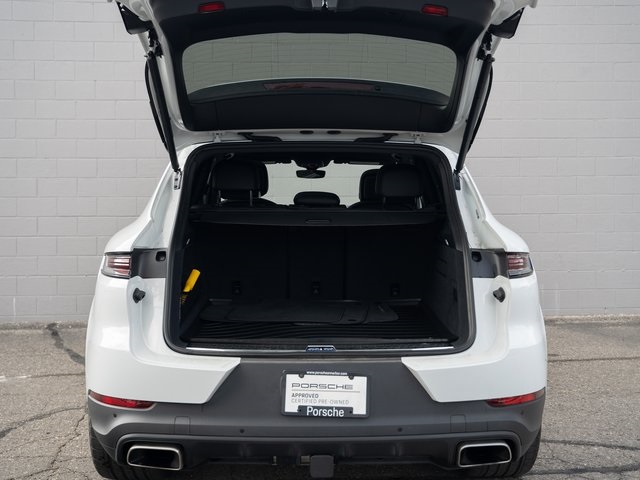 2024 Porsche Cayenne Base photo 14
