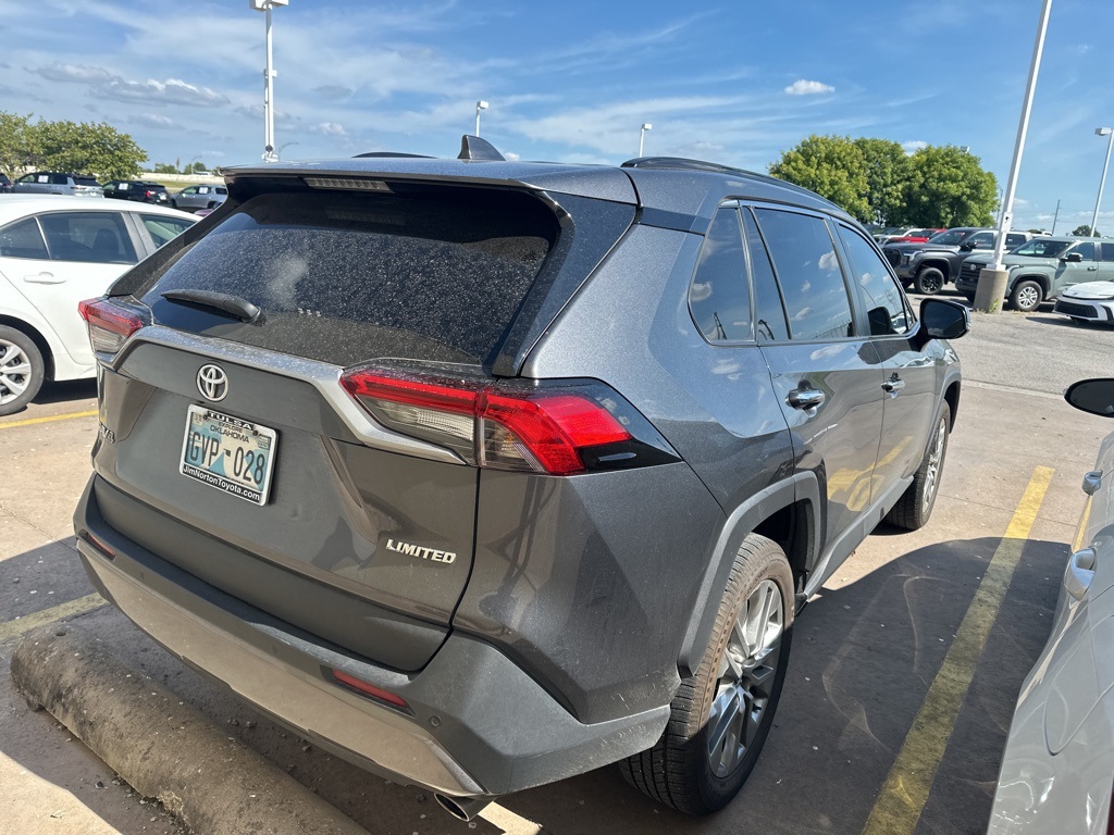 2020 Toyota RAV4 Limited photo 2