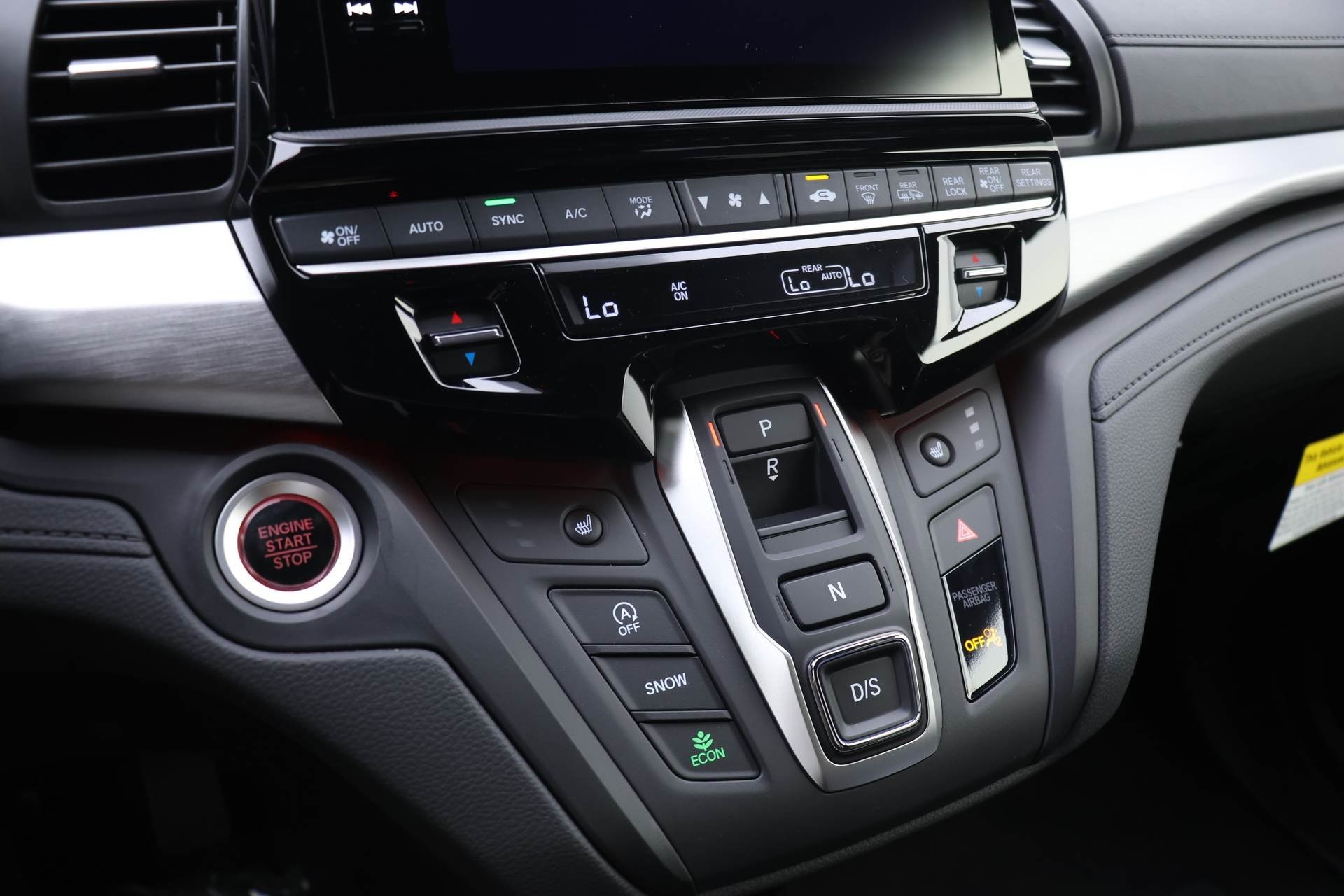 2026 Honda Odyssey photo 6
