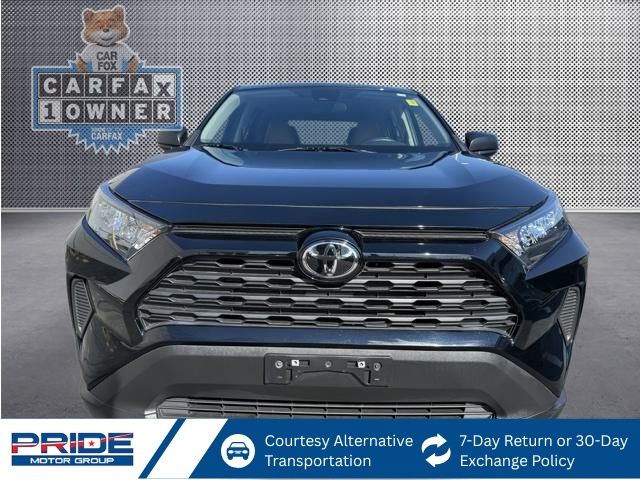 2022 Toyota RAV4 LE photo 8