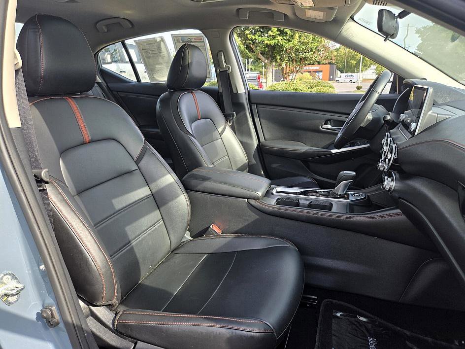 2024 Nissan Sentra SR photo 12