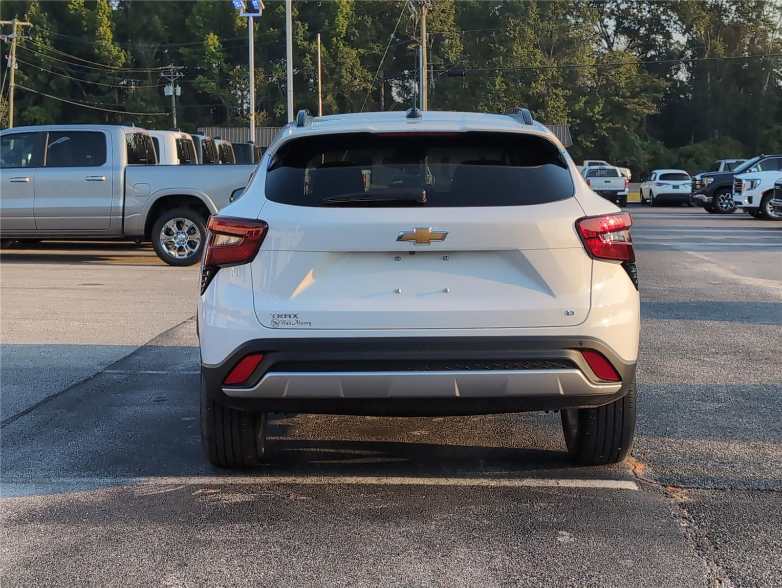 2025 Chevrolet Trax LT photo 4