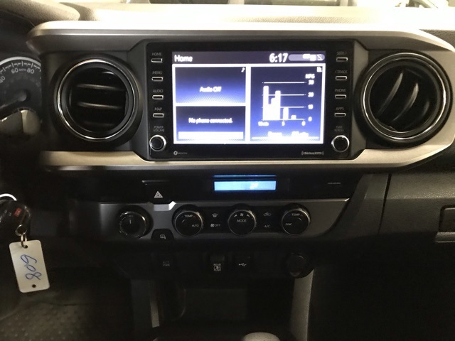 2022 Toyota Tacoma SR5 photo 16