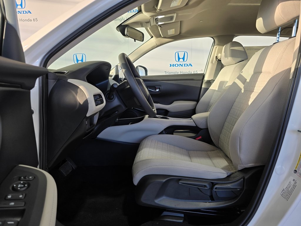 2025 Honda HR-V LX photo 7