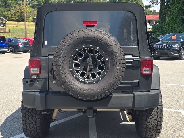2017 Jeep Wrangler Unlimited Sport photo 4