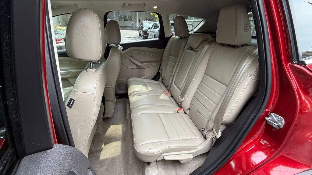 2015 Ford Escape Titanium photo 14