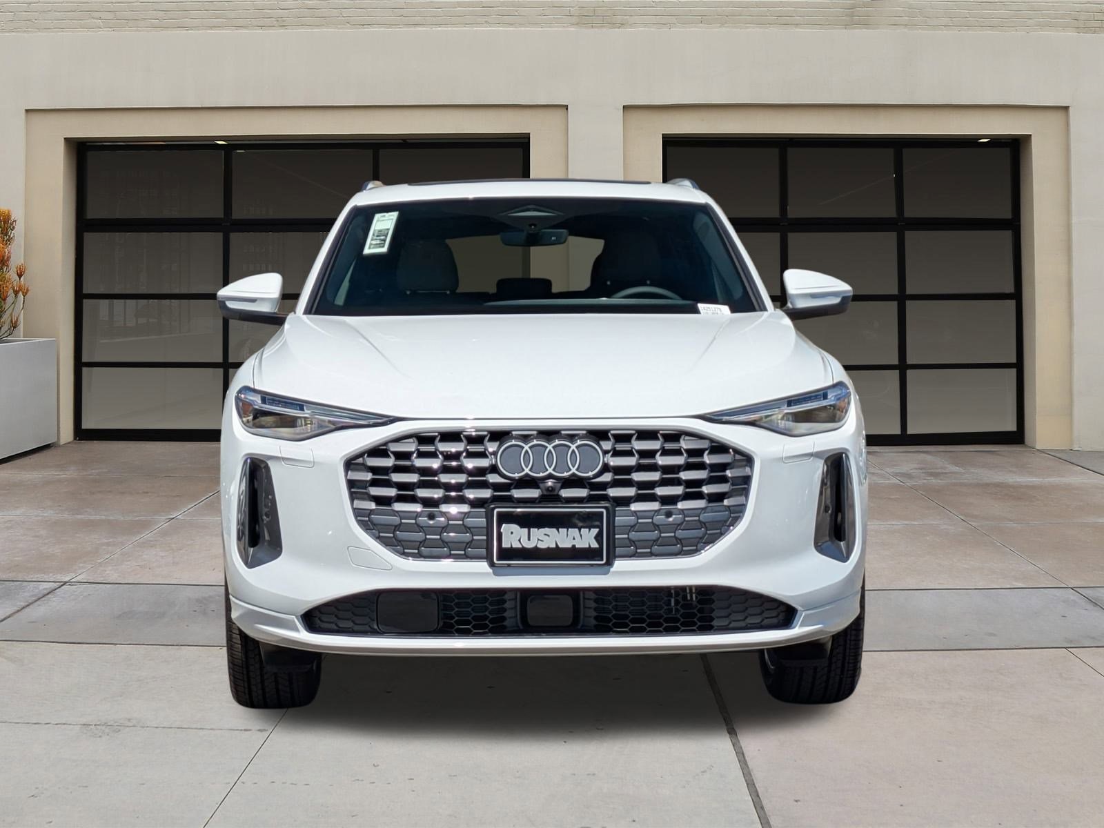 2025 Audi Q5 2.0T Premium Plus photo 2