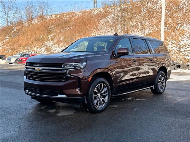 2022 Chevrolet Suburban LT's photo