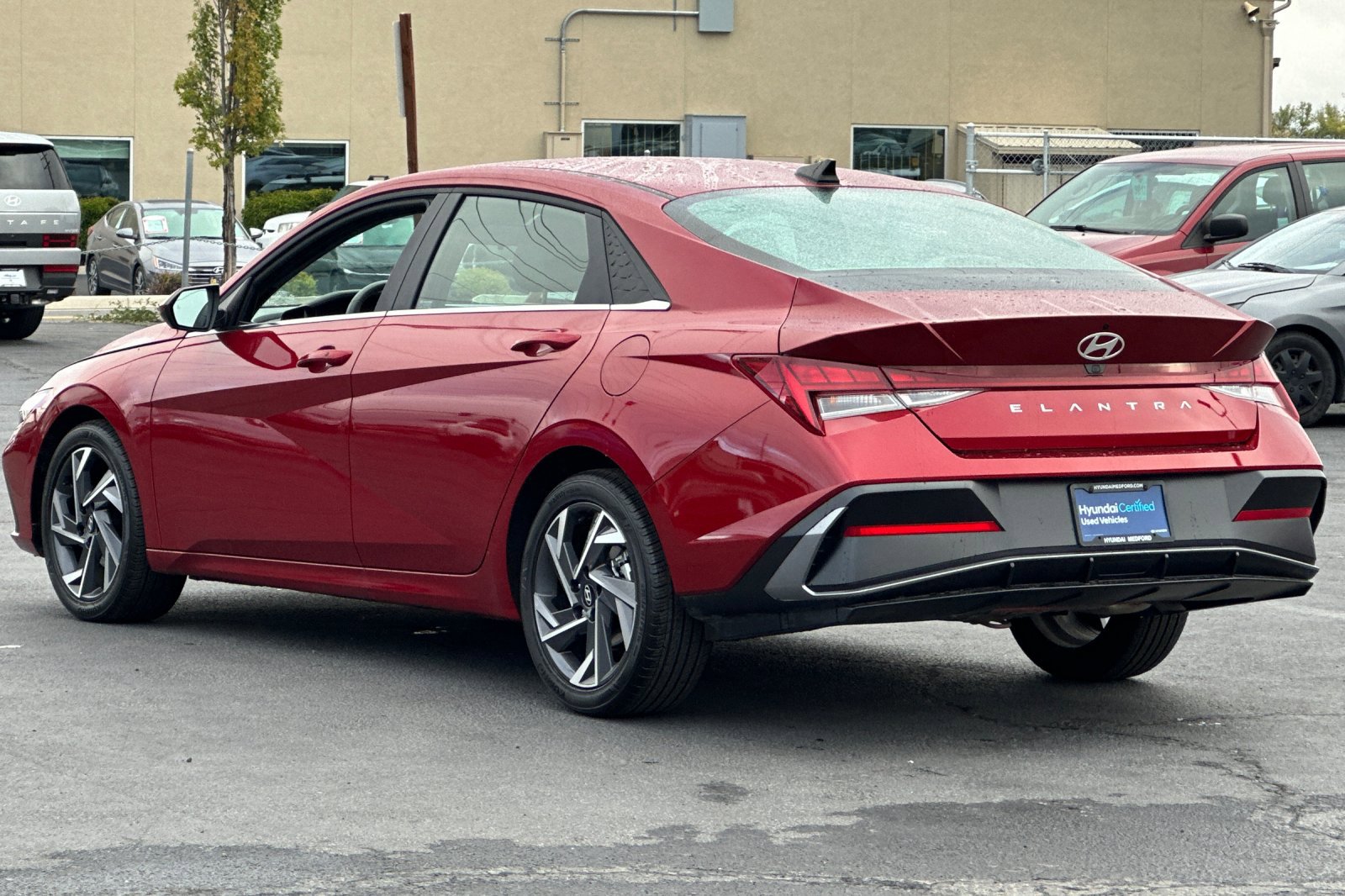 2025 Hyundai Elantra SEL Convenience photo 4