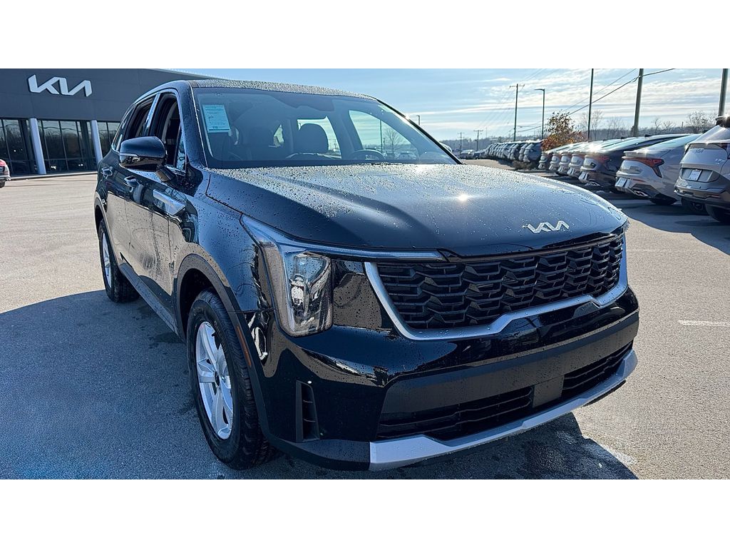 2026 Kia Sorento LX's photo