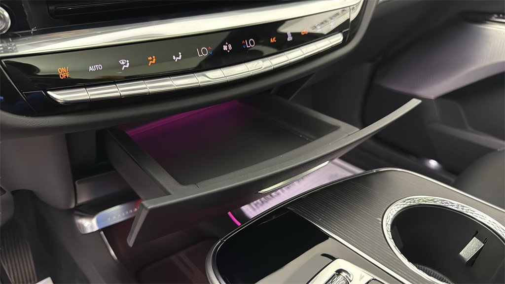 2024 Cadillac Lyriq Luxury photo 23