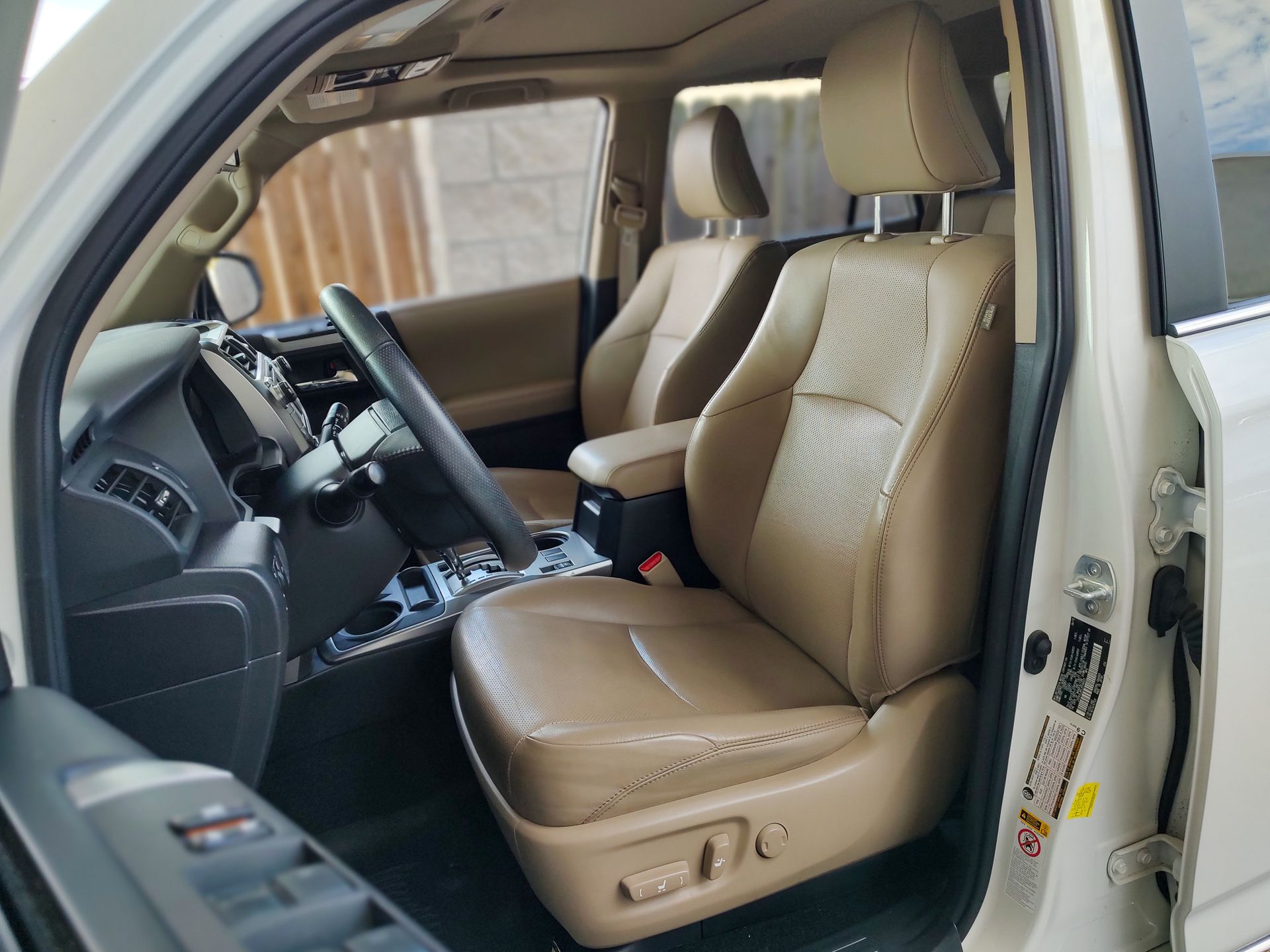 2018 Toyota 4Runner Limited photo 4