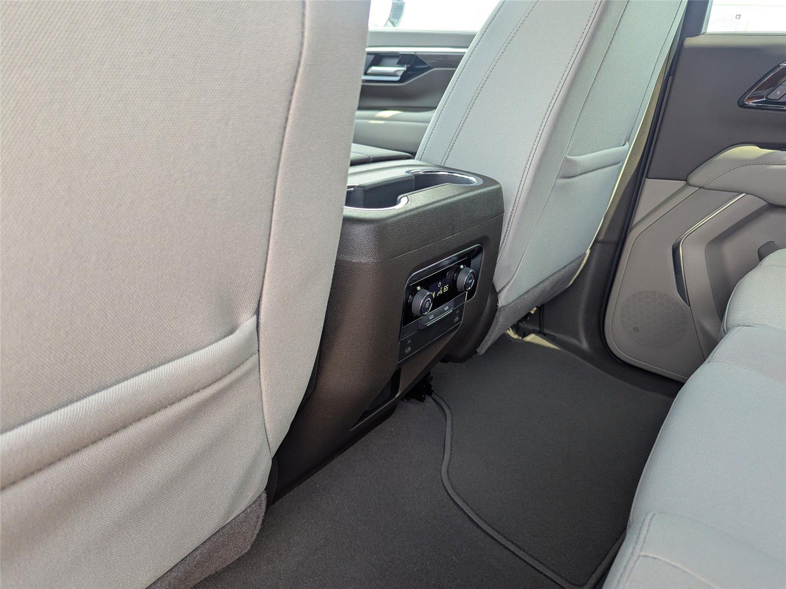 2025 Chevrolet Tahoe LS photo 14