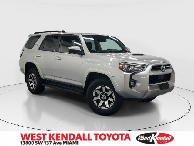 2021 Toyota 4Runner Off-Road's photo