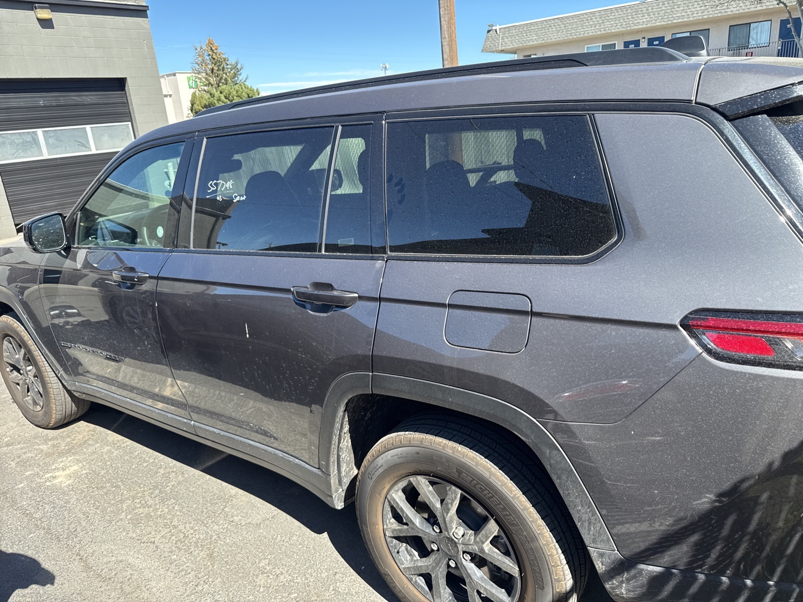 2024 Jeep Grand Cherokee Altitude photo 4