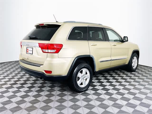 2011 Jeep Grand Cherokee Laredo photo 5