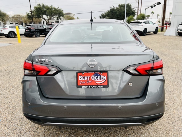 2024 Nissan Versa 1.6 S photo 4