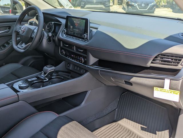 2026 Nissan Rogue SV photo 23