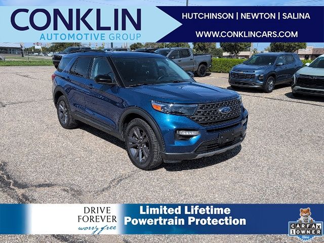 2022 Ford Explorer XLT's photo