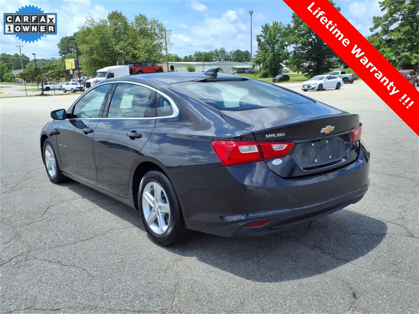 2023 Chevrolet Malibu 1LT photo 3