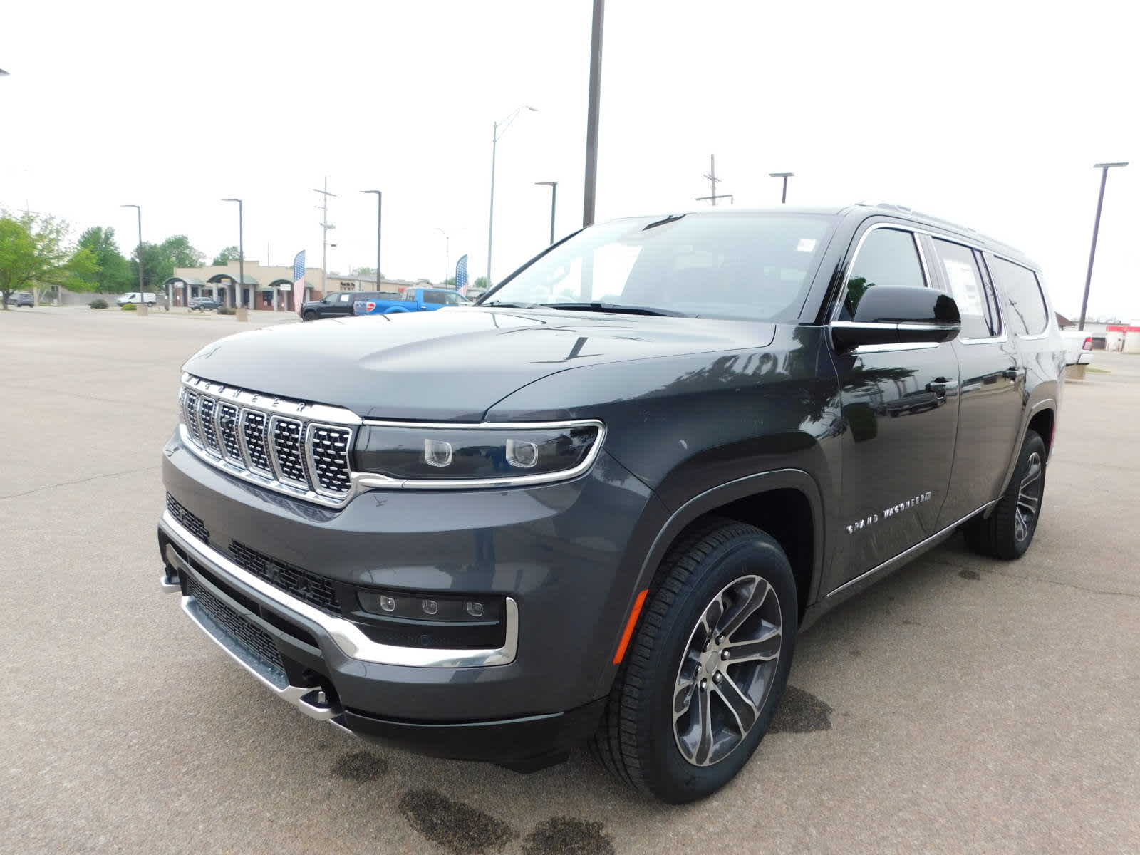 2024 Jeep Grand Wagoneer L Base photo 4