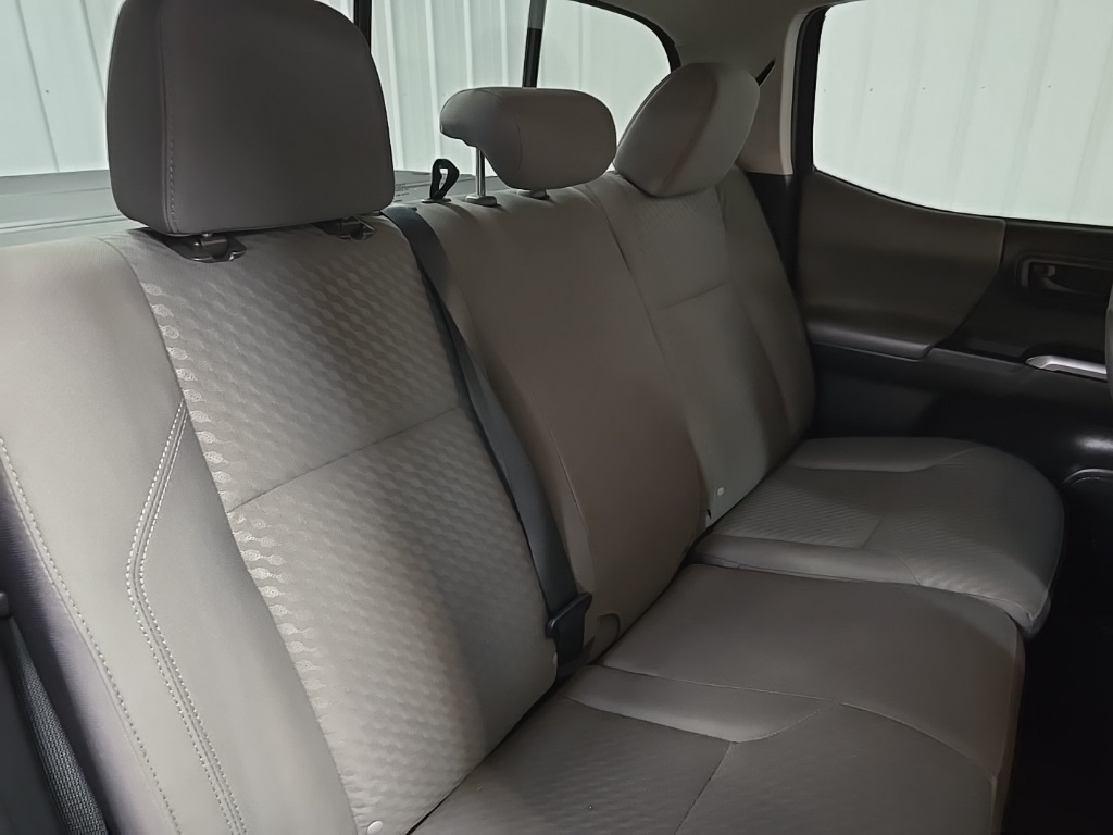 2022 Toyota Tacoma SR5 V6 photo 16