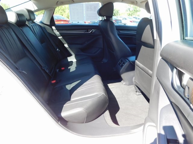2019 Honda Accord EX-L photo 22
