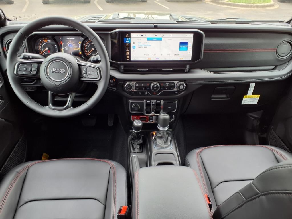 2025 Jeep Wrangler Rubicon photo 25