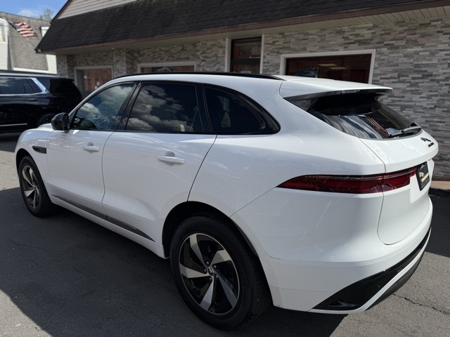 2025 Jaguar F-PACE P250 R-Dynamic S photo 4