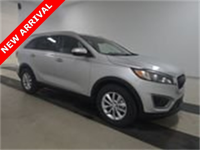 2016 Kia Sorento LX's photo