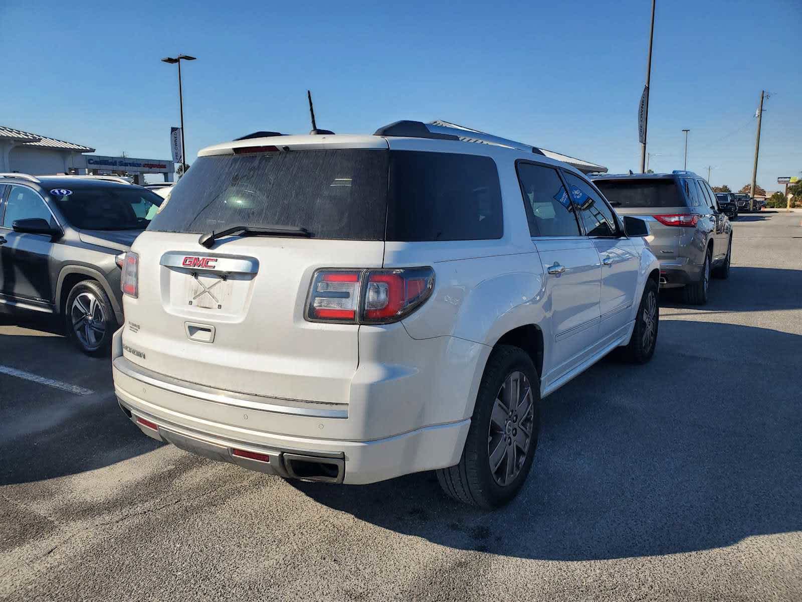 2016 Gmc Acadia Denali photo 2