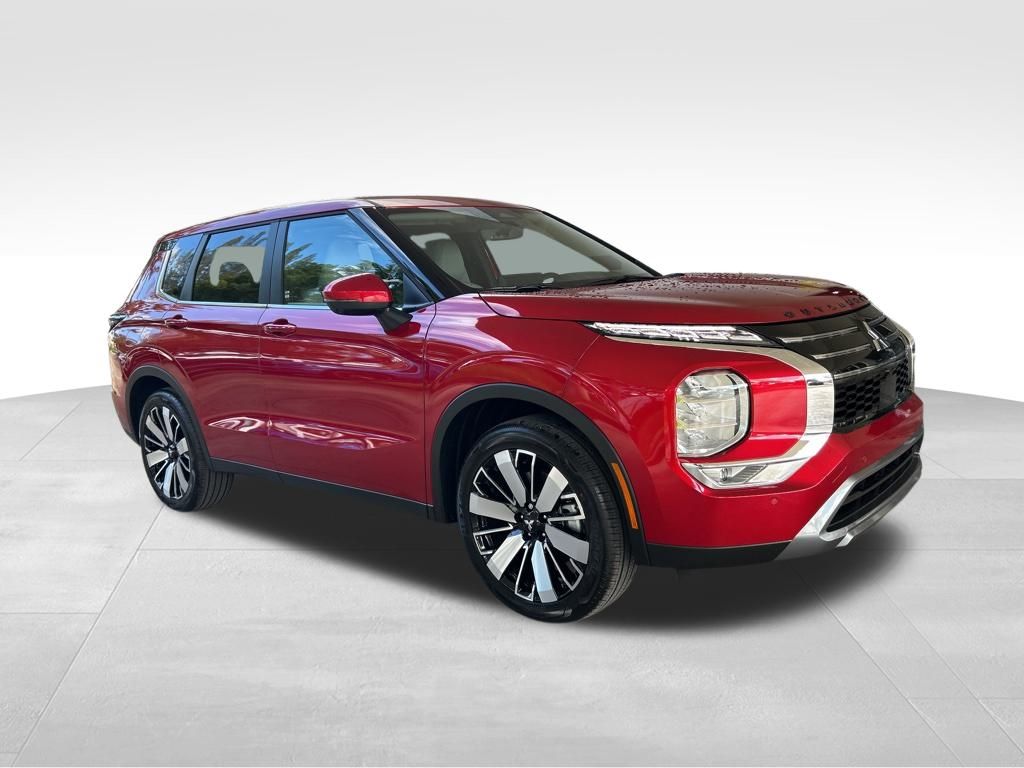 2025 Mitsubishi Outlander SE photo 2