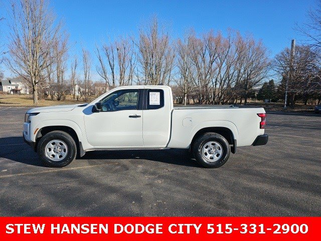 2024 Nissan Frontier S's photo