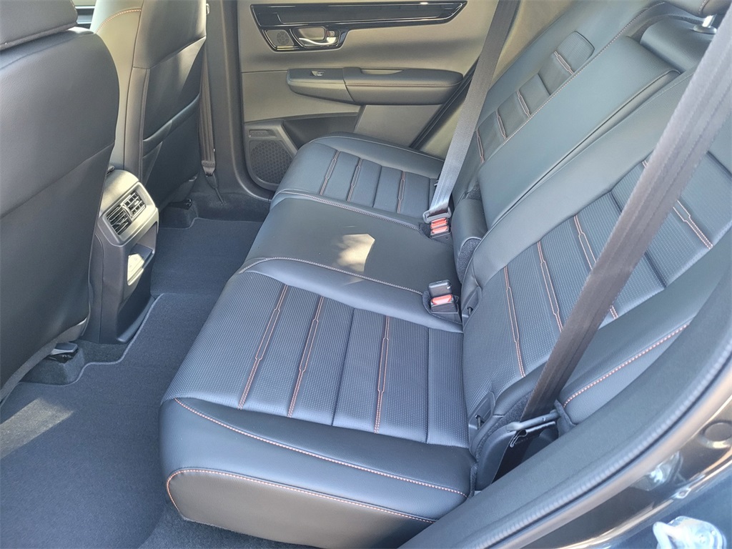 2026 Honda CR-V Hybrid Sport Touring photo 5
