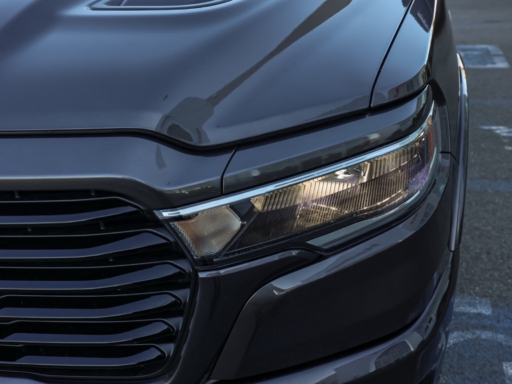 New 2026 Granite Crystal Metallic Clear-Coat Exterior Paint RAM Laramie image 9