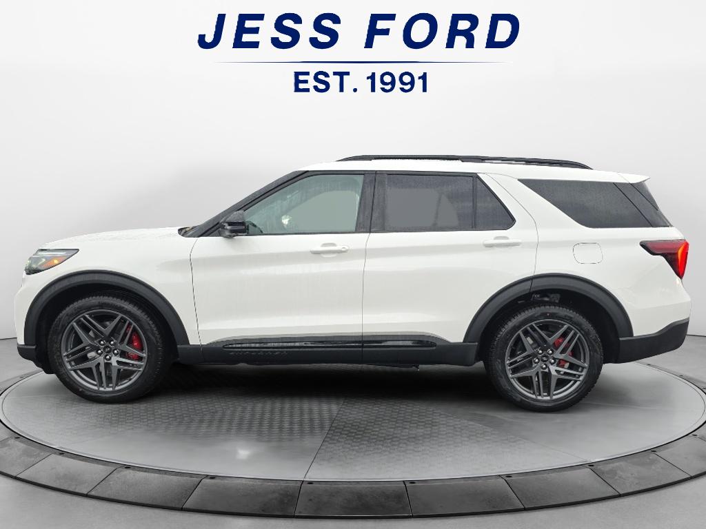 2026 Ford Explorer ST photo 2