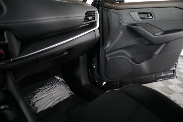 2023 Nissan Rogue S photo 12