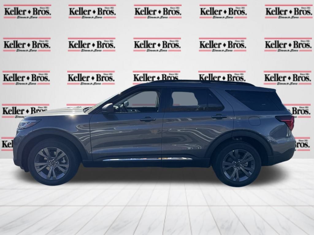 2025 Ford Explorer photo 3