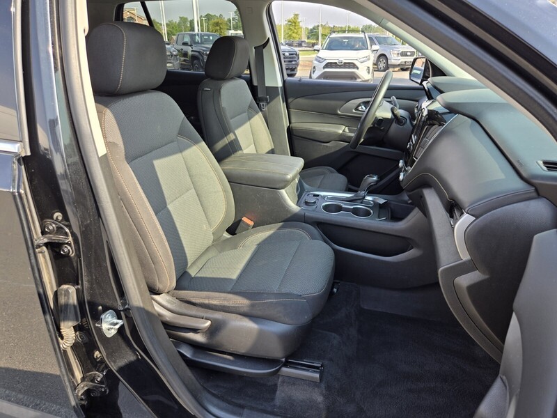 2020 Chevrolet Traverse 1LS photo 11