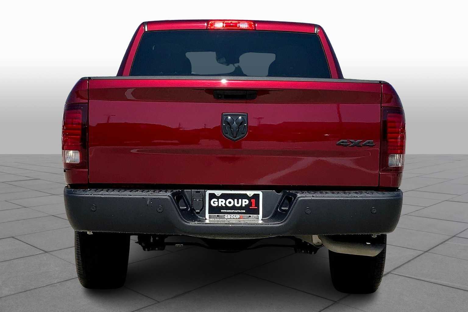 2024 Ram 1500 Classic Warlock photo 4