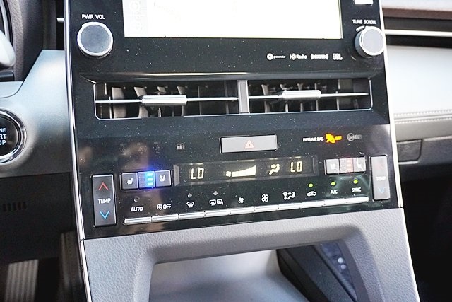 Used 2019 Gray Toyota XLE image 28