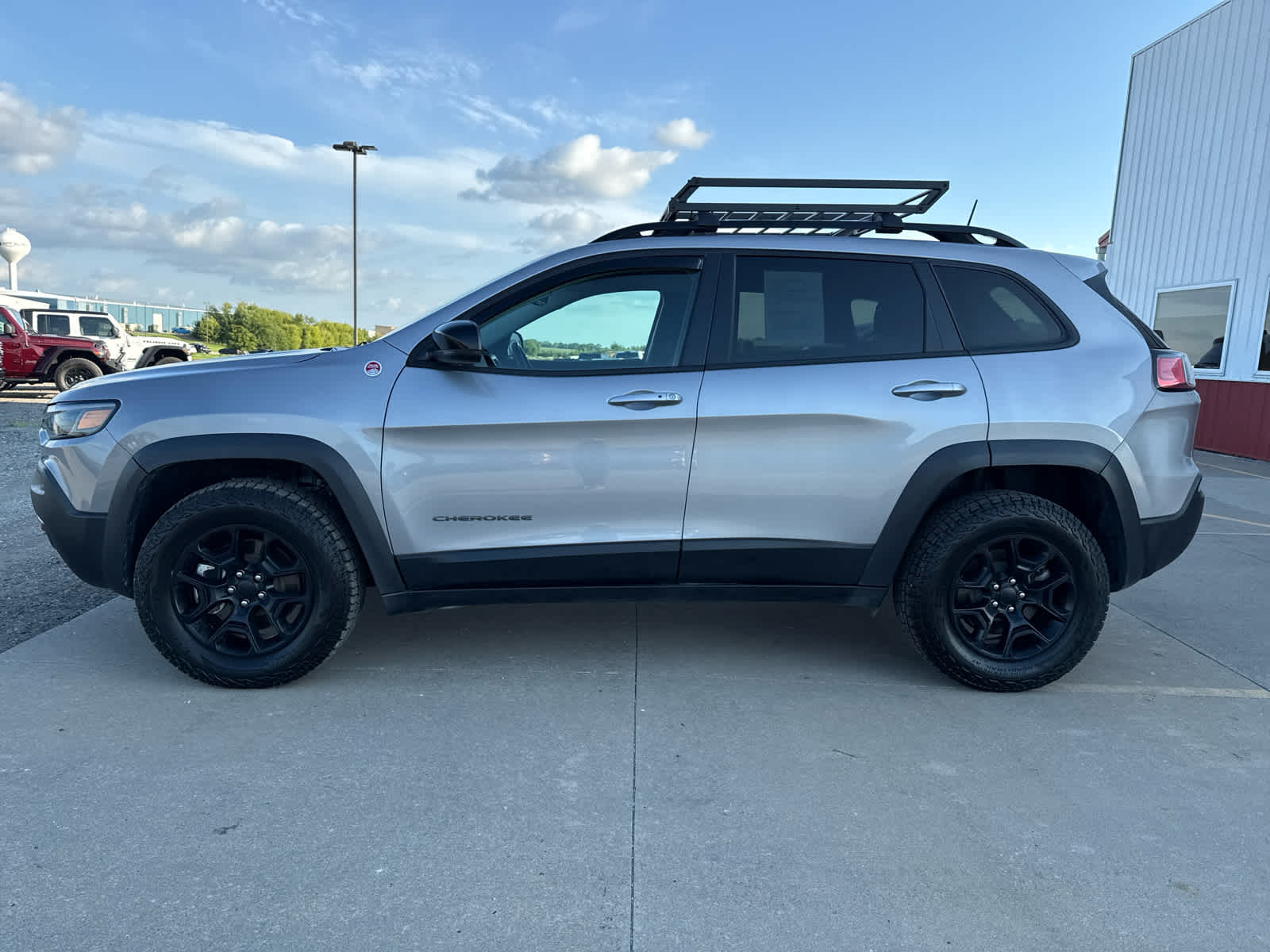 2022 Jeep Cherokee Trailhawk photo 6