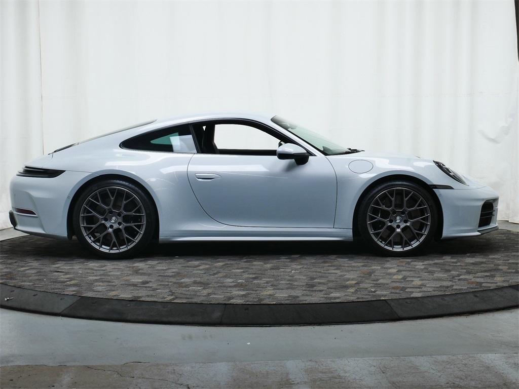2025 Porsche 911 S photo 8